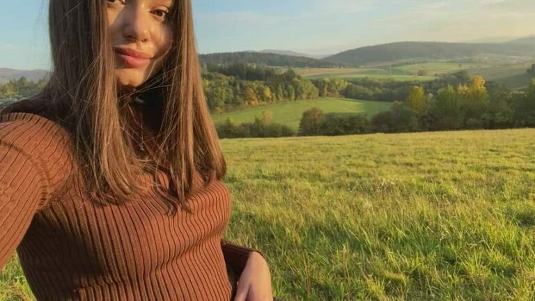 Can I Suck Your Cock Outside Slutty College Girls