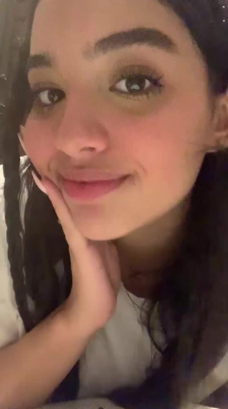 Would You Let A Cute College Girl Bounce On Your Cock?