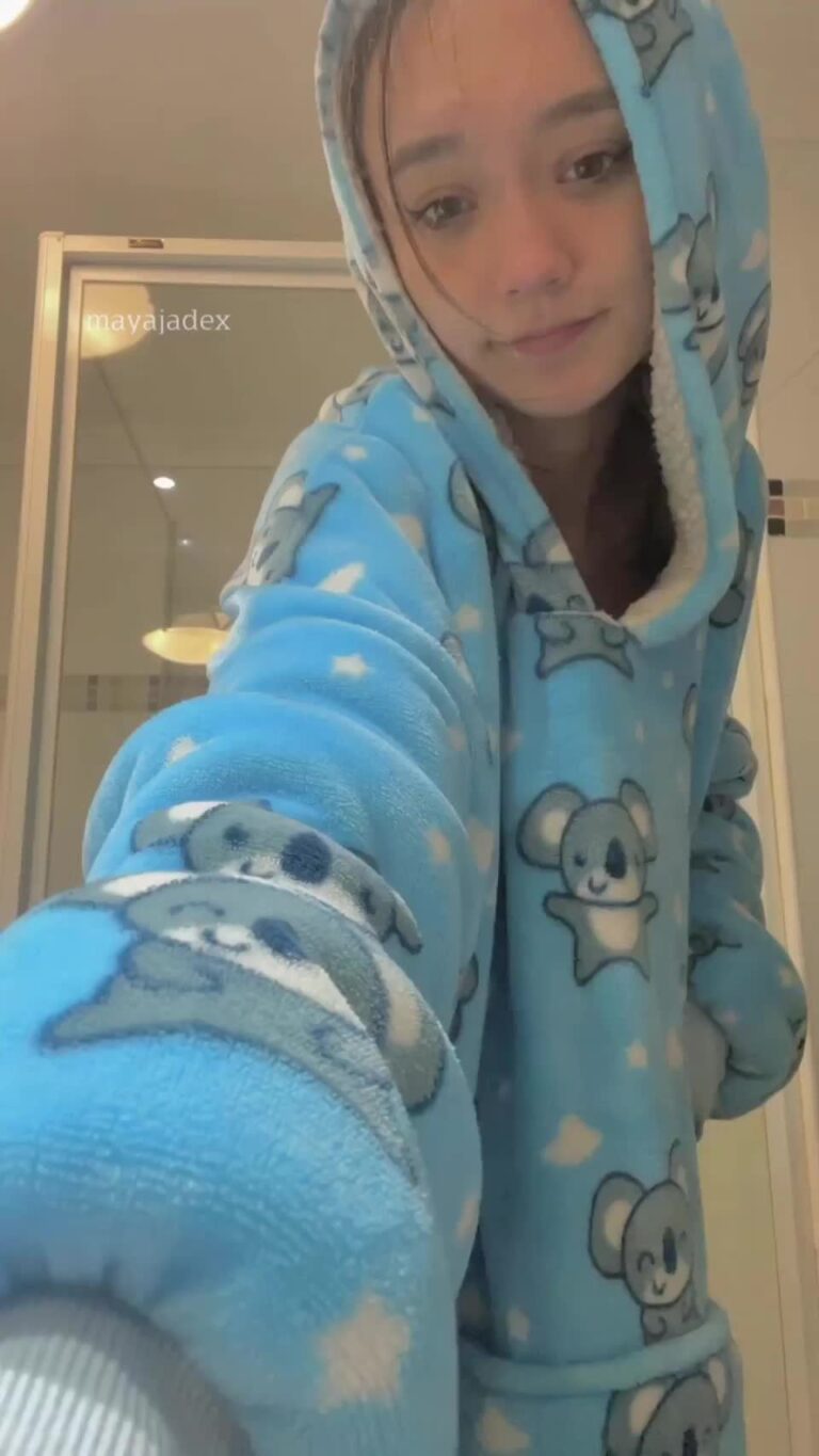 Cuddles With Me After Class Slutty College Girls