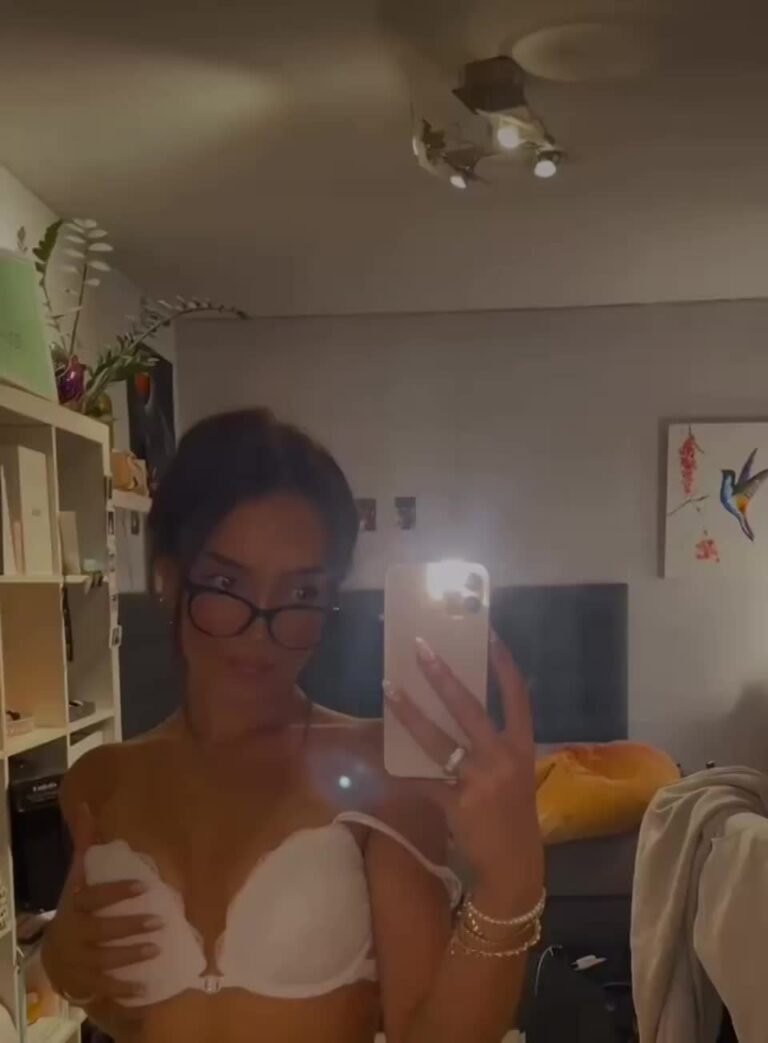 Wanna Date A F18