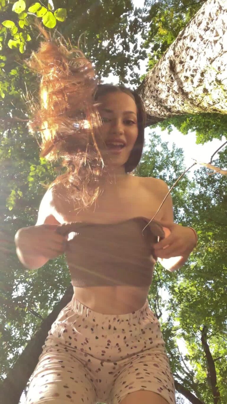 Say Hi If Youd Grab My Hips Slutty College Girls