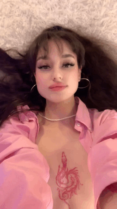 The Hottest Girl In College