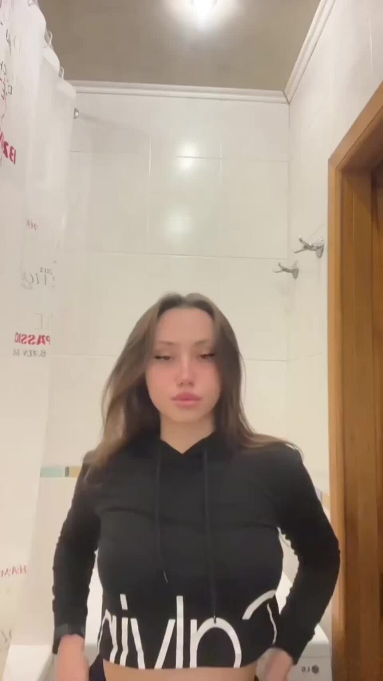 Should I Fuck A Fan Yes Or No Slutty College