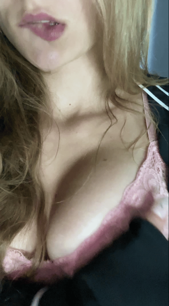 18Yo And Alone On Weekends Slutty College Girls