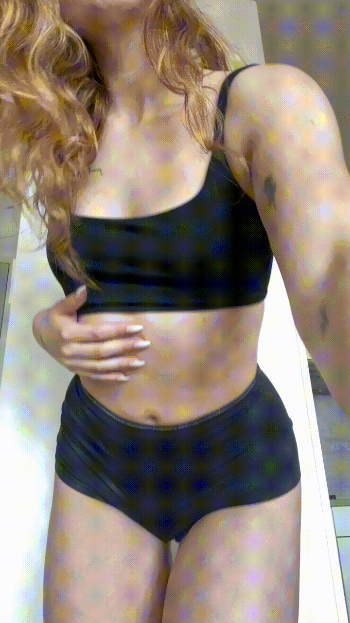 Run The Booty Or Pound Me In This Position Slutty