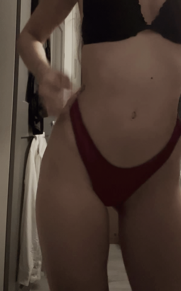 Do Older Guys Think I&Amp;Apos;M Sexy Even Though I&Amp;Apos;M 18?