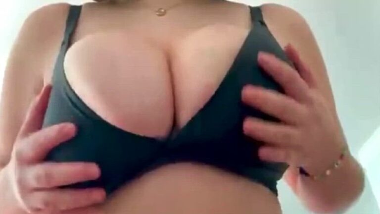 I’m A Naughty College Girl On The Day And A Slut On The Night ;)