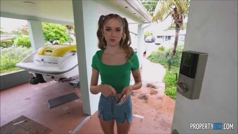 [Daisy Fox, 19] A Little Arrangement