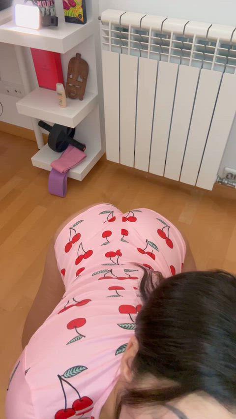 Is There Anyone Here Willing To Teach Me How To Give A Blowjob?