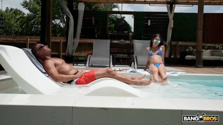 [Mia River, 20] Mia Needs Stepdad's Cock!