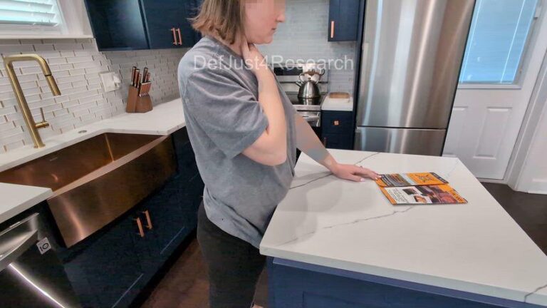 Watch It Drip Out At The End. So Hot