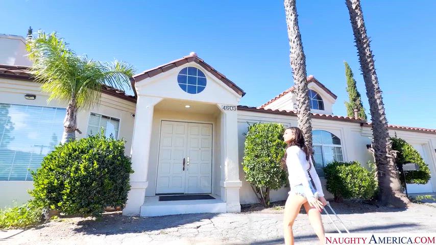 Nikki Nicole 21 Cute And Sexy Nikki Nicole Gets Fucked