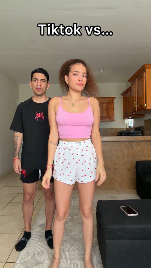 Tiktok Vs… Alejaandalejo11